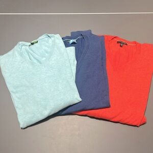 EUC Set of 3 Banana Republic V-neck lightweight Sweaters light blue, navy, coral